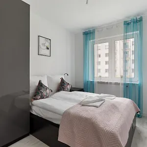 Apartament Very Berry - Katowicka 2c - Z Balkonem I Garazem- Self Check In 24h, Poznań